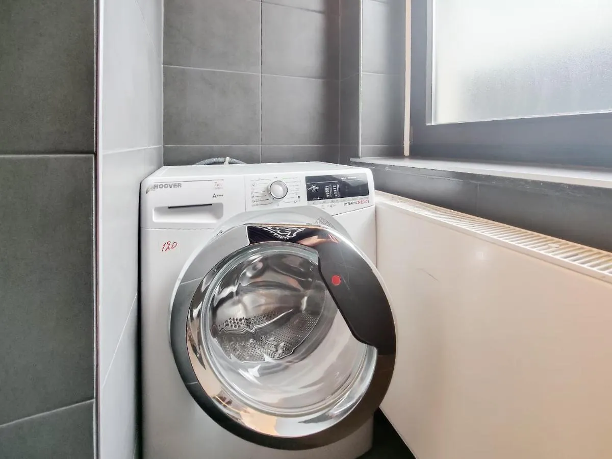 Raj Living - City Apartments With 2 , 3 And 6 Rooms - 15 Min To Messe Dus And Old Town Dus Dusseldorf 0*,
